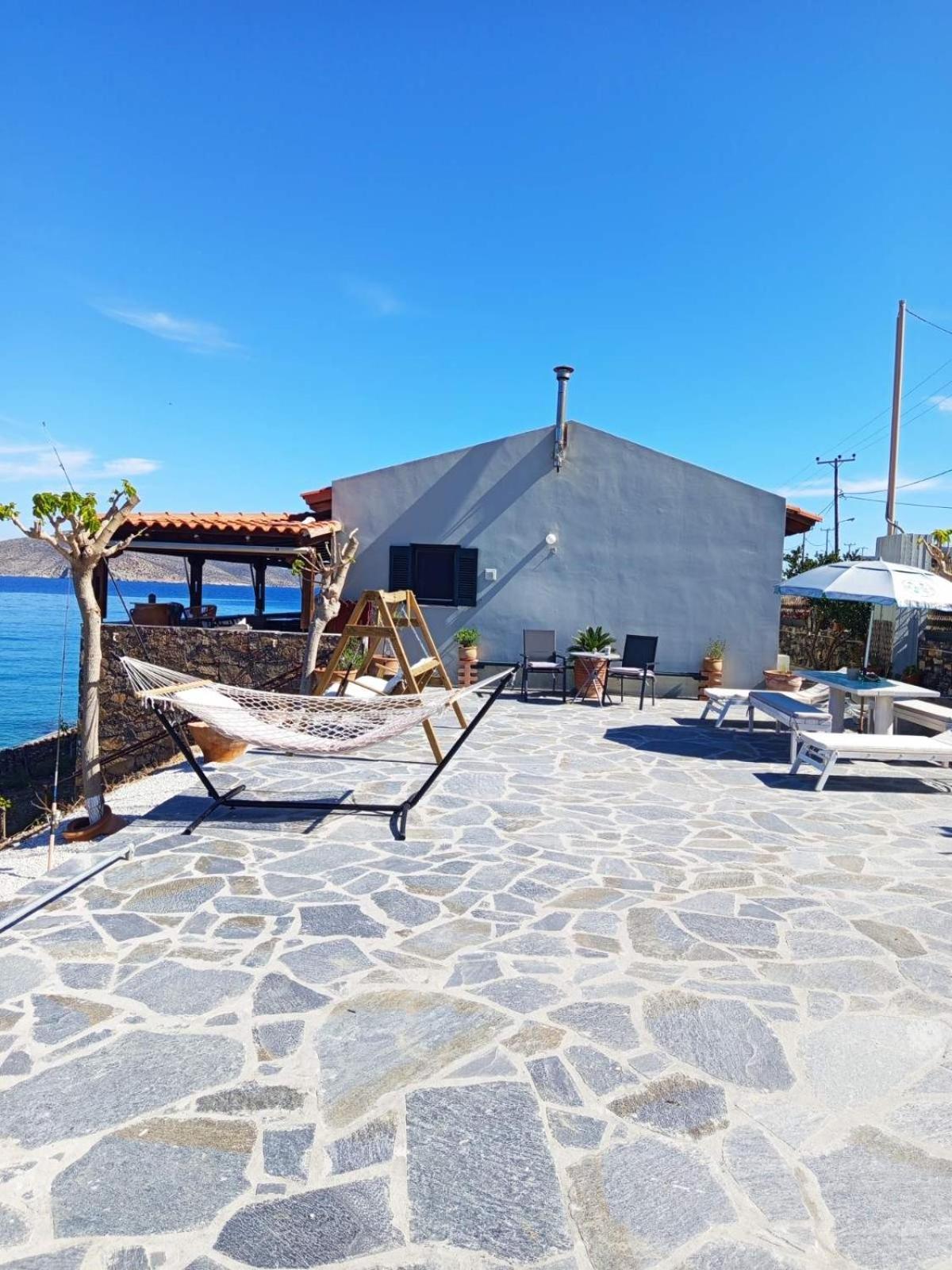 Tholos Alexandra'S Beachfront House Kavoúsion 객실 사진